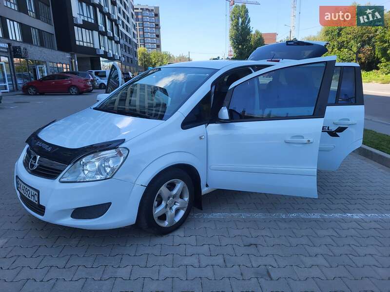 Мінівен Opel Zafira 2008 в Хмельницькому
