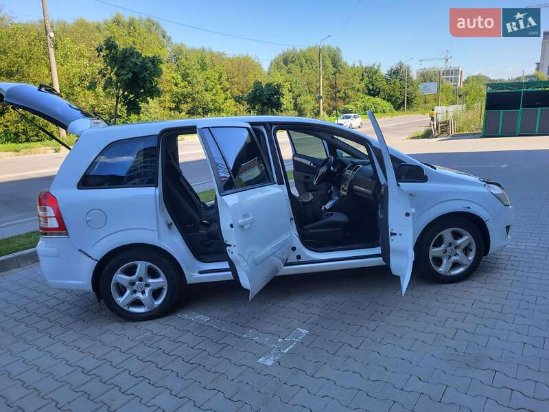 Мінівен Opel Zafira 2008 в Хмельницькому