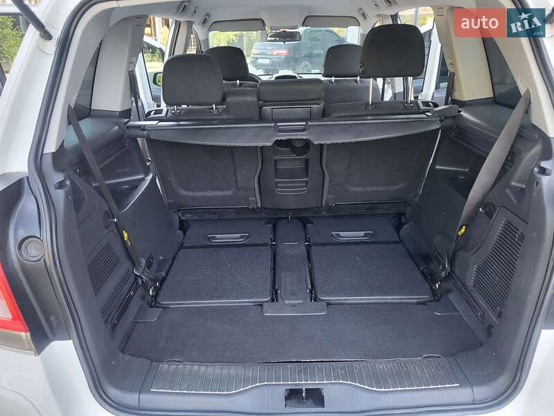 Мінівен Opel Zafira 2008 в Хмельницькому