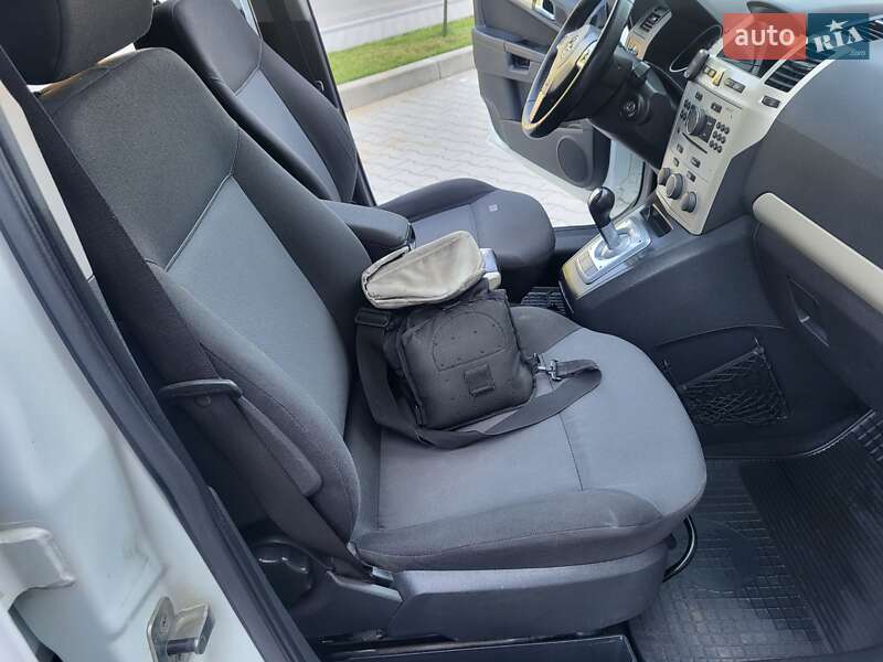 Мінівен Opel Zafira 2008 в Хмельницькому