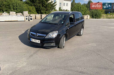 Минивэн Opel Zafira 2006 в Ровно
