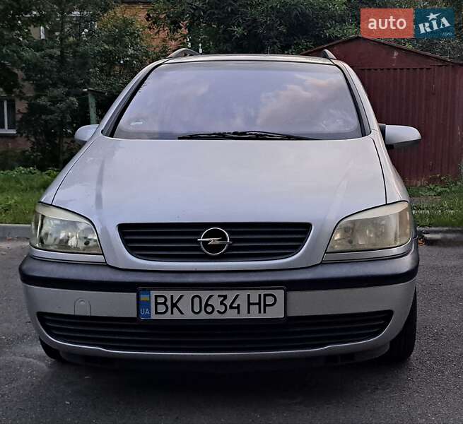 Opel Zafira 2002