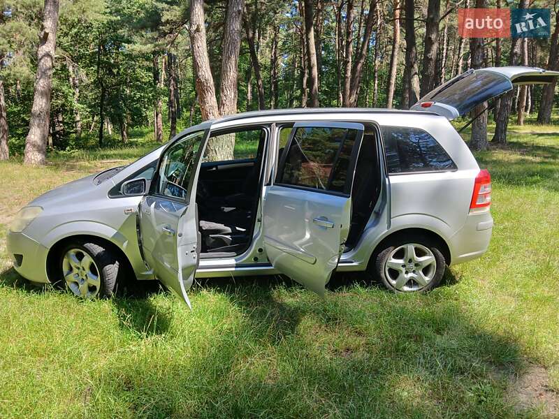 Мінівен Opel Zafira 2008 в Львові