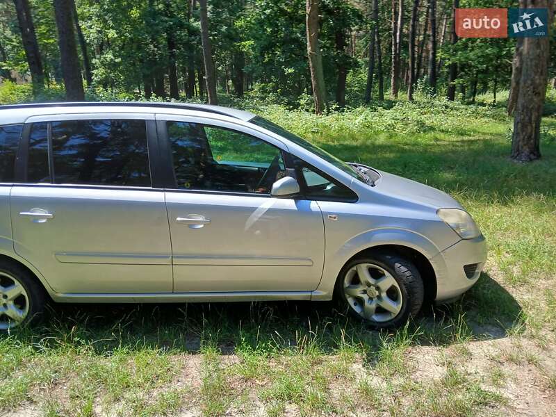 Мінівен Opel Zafira 2008 в Львові