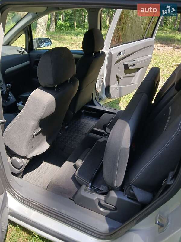 Мінівен Opel Zafira 2008 в Львові