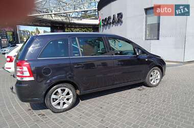 Мінівен Opel Zafira 2010 в Києві