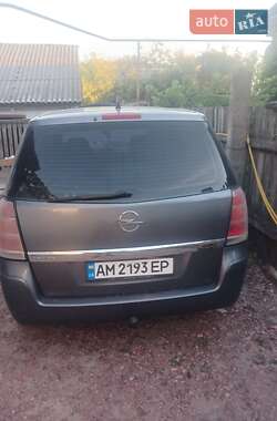 Минивэн Opel Zafira 2007 в 
