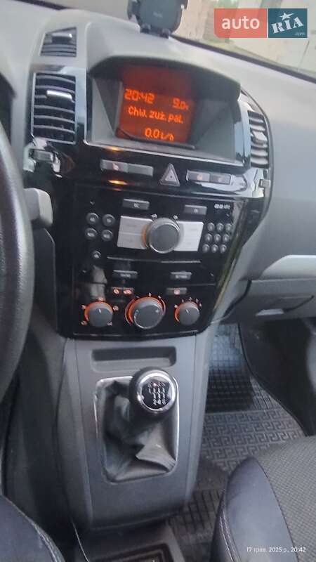 Минивэн Opel Zafira 2011 в Львове
