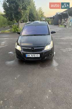 Минивэн Opel Zafira 2008 в Костополе