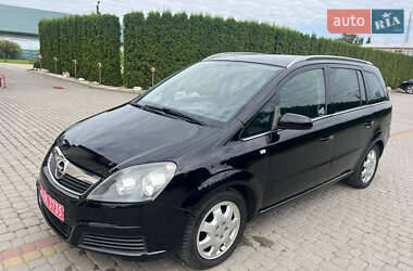Минивэн Opel Zafira 2005 в Дунаевцах