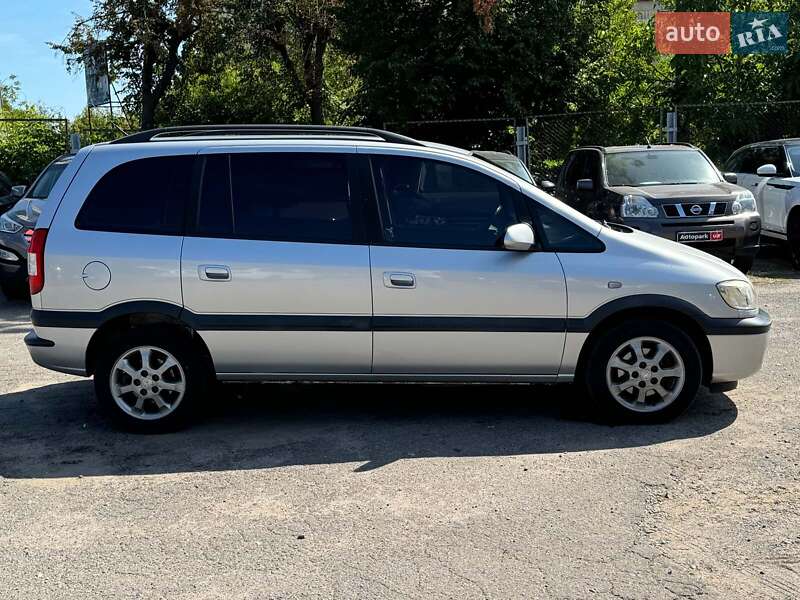 Минивэн Opel Zafira 2003 в Виннице