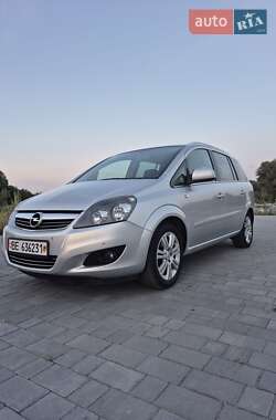 Мінівен Opel Zafira 2011 в 