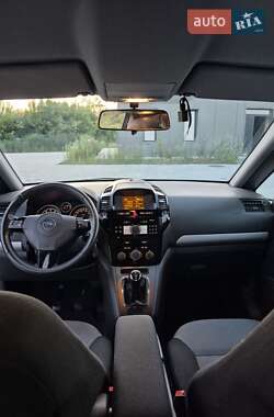 Мінівен Opel Zafira 2011 в 