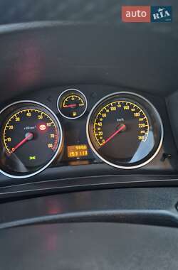 Мінівен Opel Zafira 2011 в 