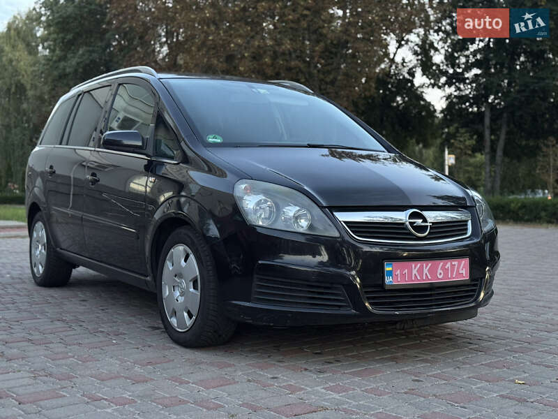 Мінівен Opel Zafira 2006 в Лубнах