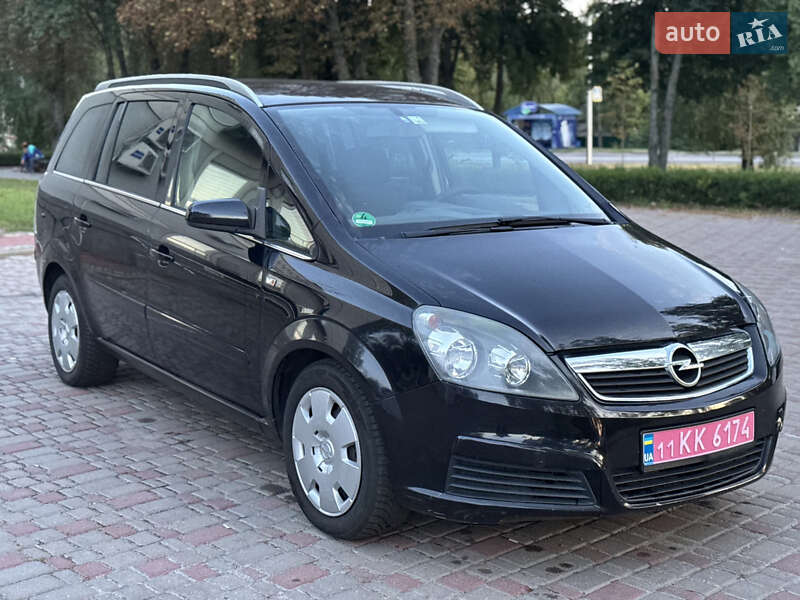 Мінівен Opel Zafira 2006 в Лубнах