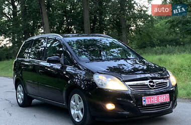 Минивэн Opel Zafira 2009 в Белой Церкви