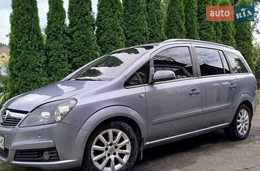 Минивэн Opel Zafira 2005 в 