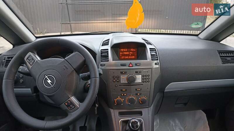 Мінівен Opel Zafira 2007 в Шишаках