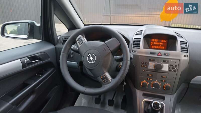 Мінівен Opel Zafira 2007 в Шишаках