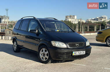 Минивэн Opel Zafira 2002 в Киеве