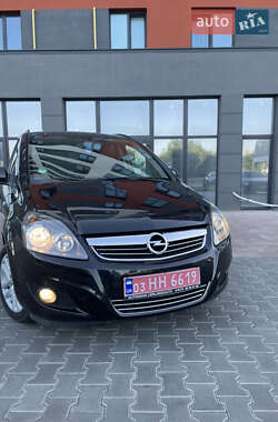 Минивэн Opel Zafira 2012 в Луцке