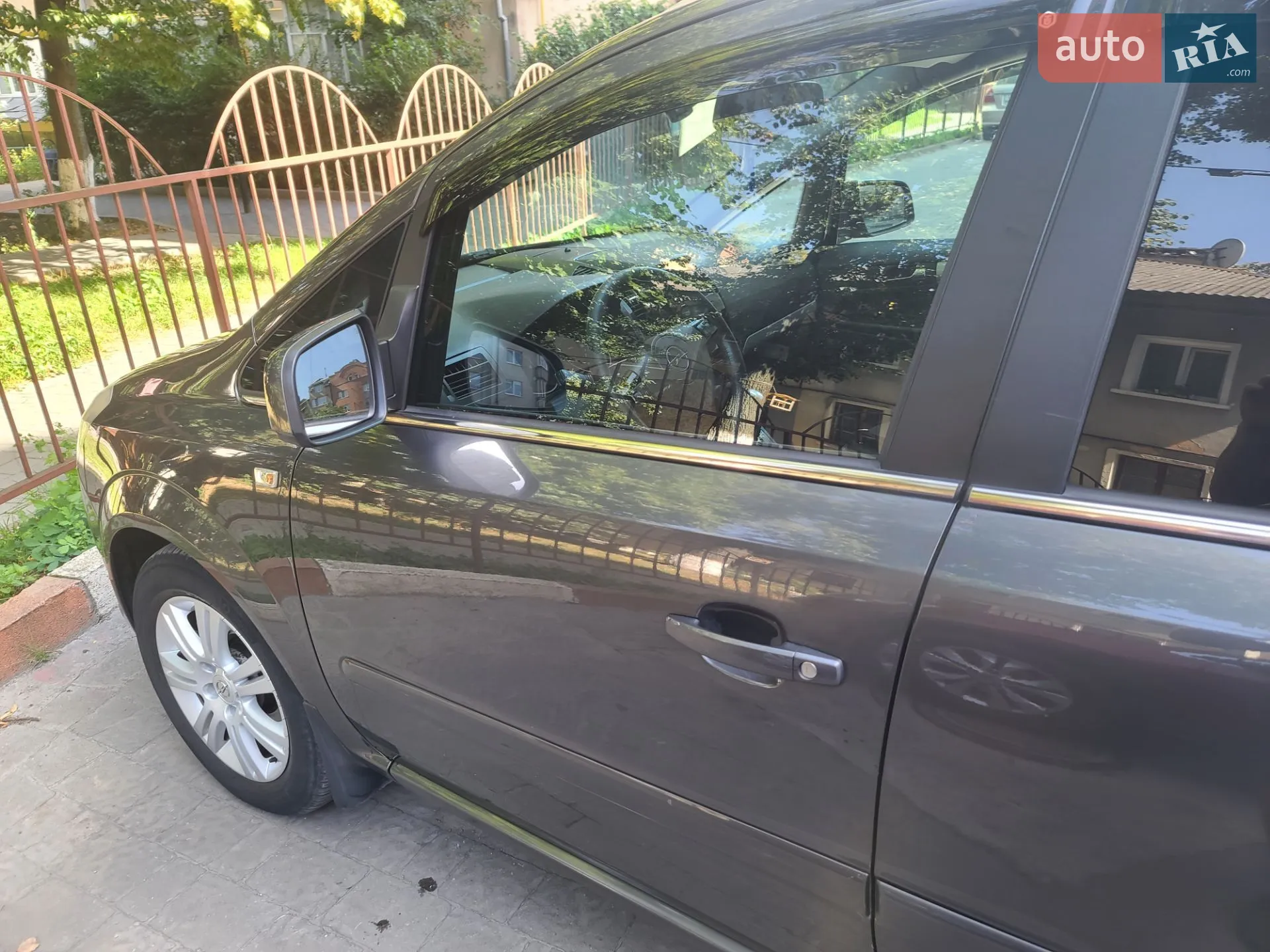 2010 Opel Zafira - мініатюра 19