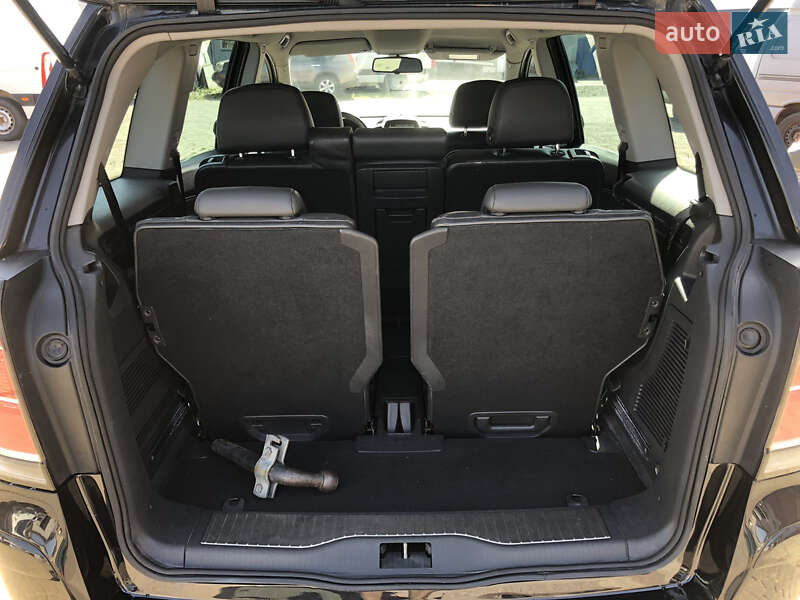 Мінівен Opel Zafira 2005 в Ковелі