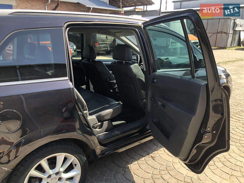 Мінівен Opel Zafira 2005 в Ковелі