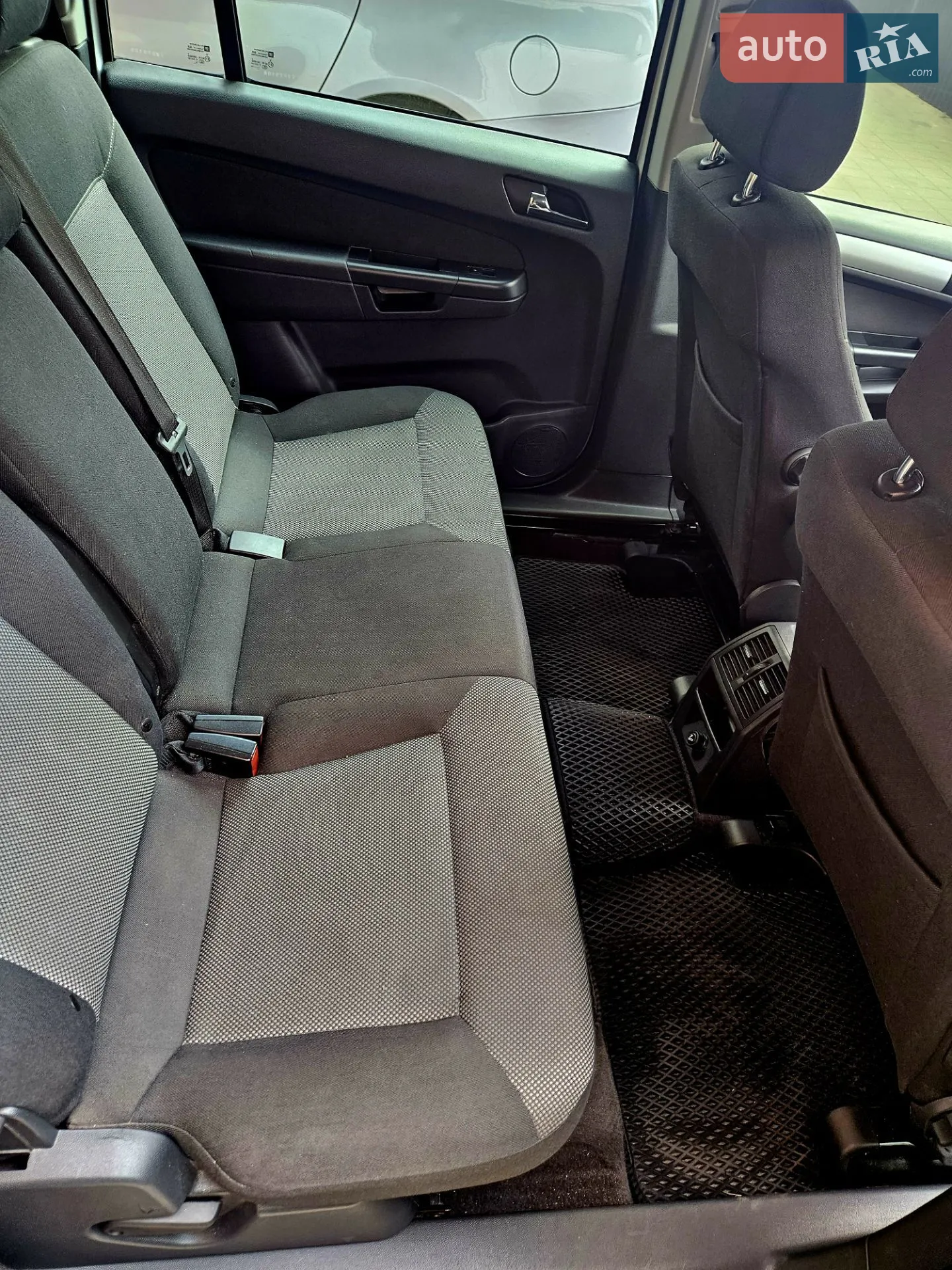 2014 Opel Zafira - мініатюра 17
