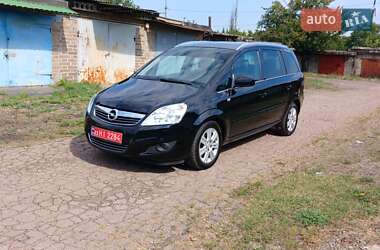 Минивэн Opel Zafira 2010 в Краматорске