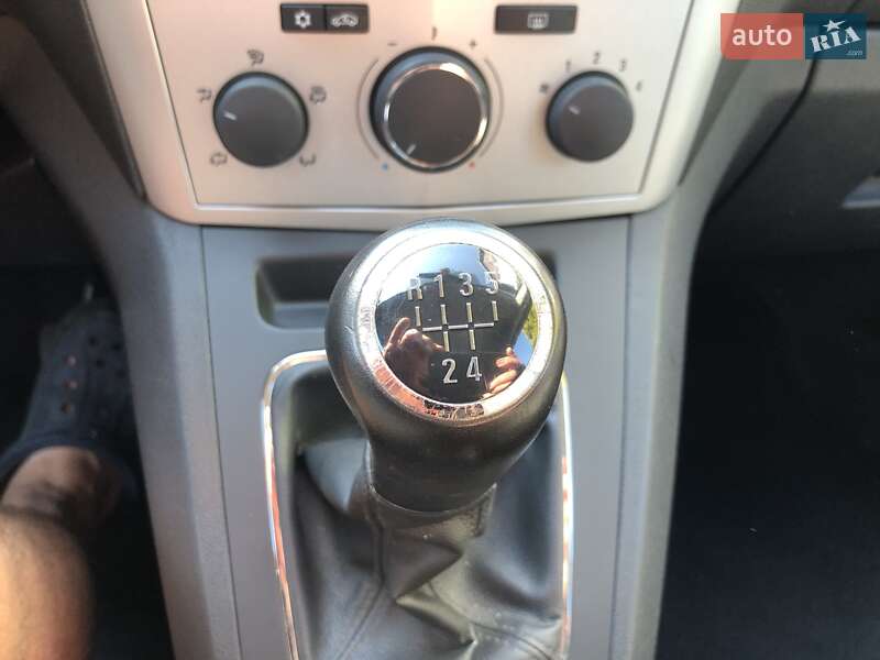 Мінівен Opel Zafira 2009 в Липовці