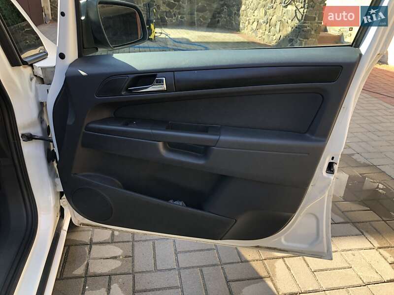 Мінівен Opel Zafira 2009 в Липовці