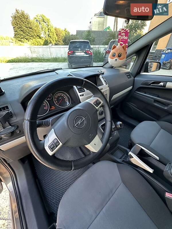 Минивэн Opel Zafira 2008 в Коломые