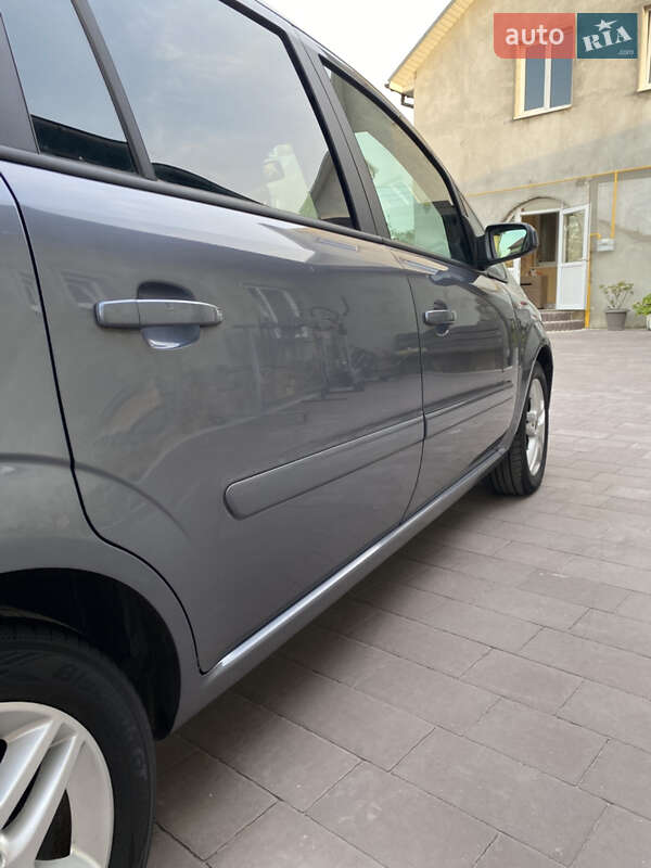 Мінівен Opel Zafira 2007 в Куликові