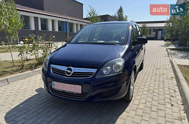 Минивэн Opel Zafira 2013 в Луцке