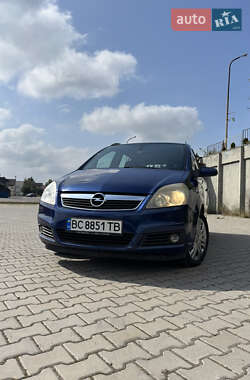 Минивэн Opel Zafira 2006 в Дрогобыче