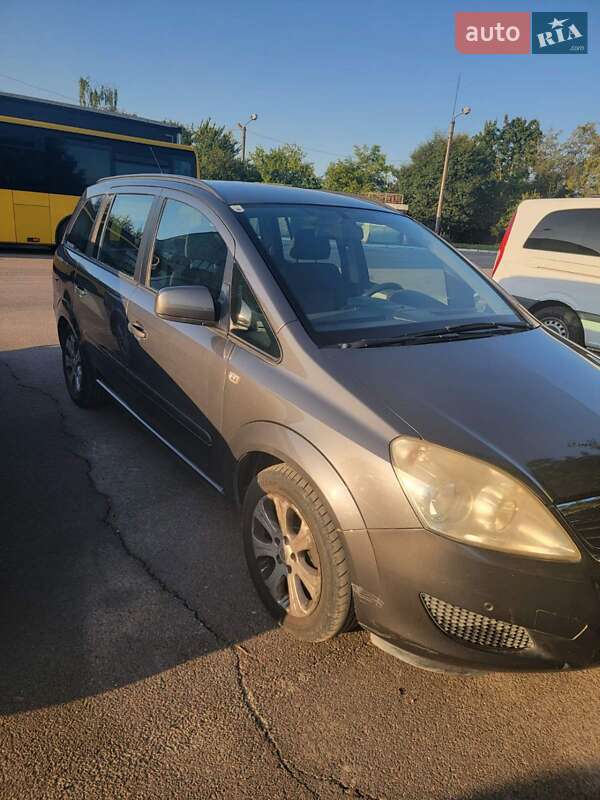 Минивэн Opel Zafira 2009 в Львове
