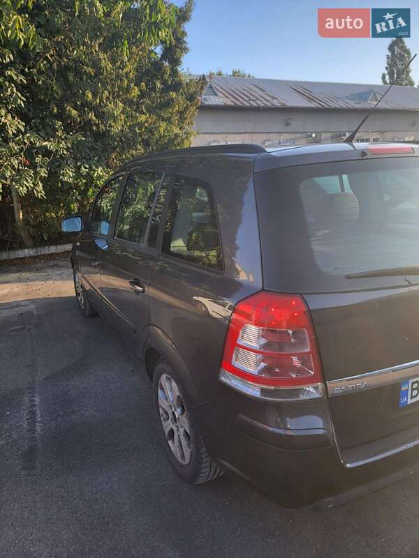 Минивэн Opel Zafira 2009 в Львове