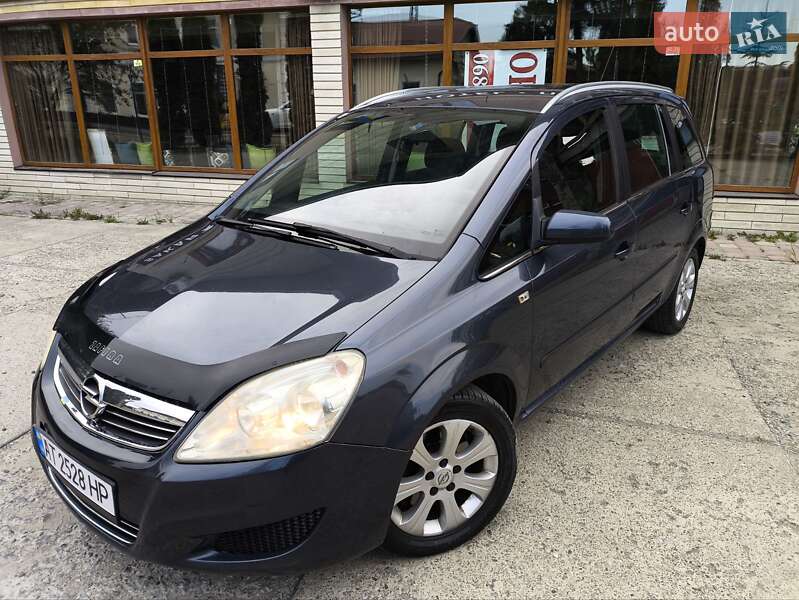 Минивэн Opel Zafira 2008 в 