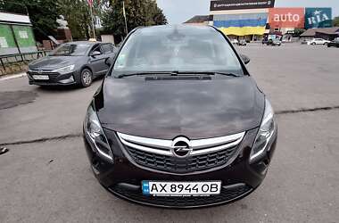 Минивэн Opel Zafira 2011 в 