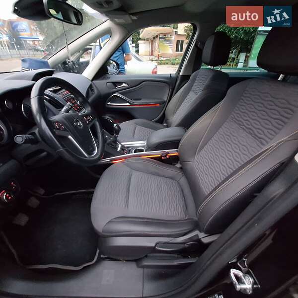 Минивэн Opel Zafira 2011 в Мерефа