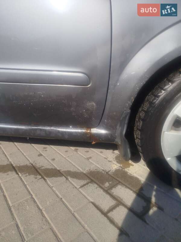 Минивэн Opel Zafira 2006 в Тячеве фото 8 Минивэн Opel Zafira 2006 в Тячеве