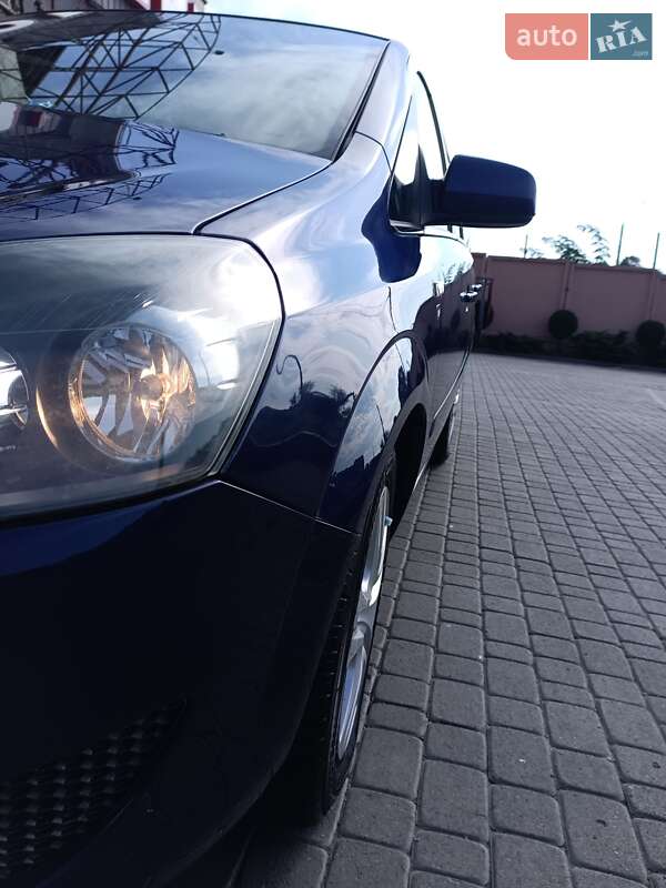 Минивэн Opel Zafira 2010 в Хмельницком