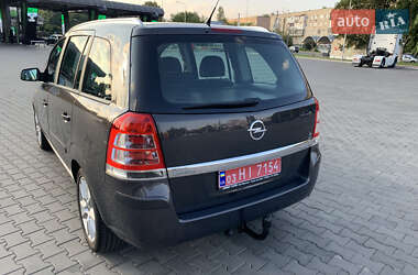 Минивэн Opel Zafira 2012 в 
