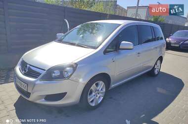 Минивэн Opel Zafira 2010 в Киеве