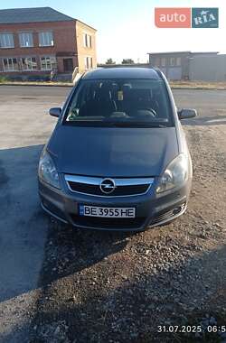 Минивэн Opel Zafira 2006 в Первомайске