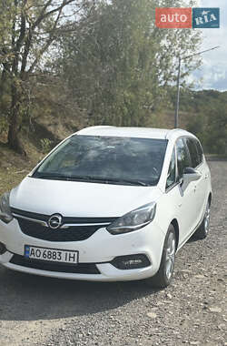 Минивэн Opel Zafira 2016 в Мукачево