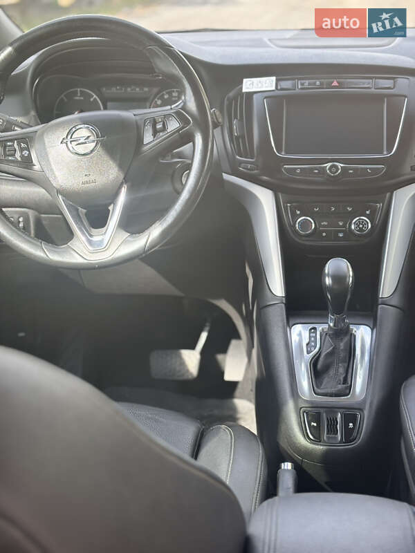 Минивэн Opel Zafira 2016 в Мукачево