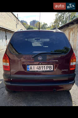 Минивэн Opel Zafira 2002 в 